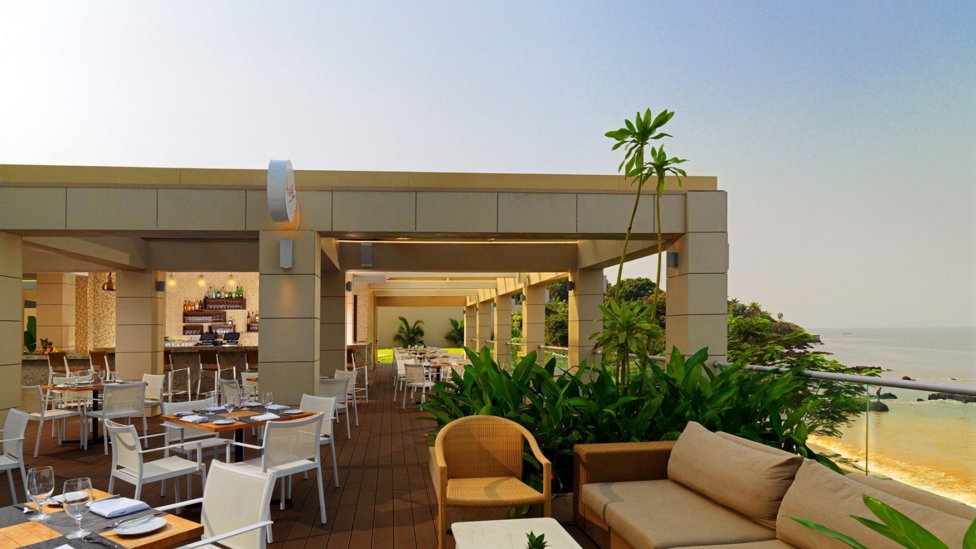 Sheraton Grand Conakry Hot & Blue Restaurant